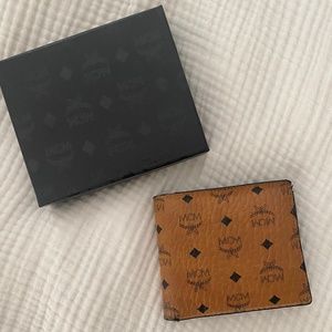 MCM Small Visetos Original Flap Bi-Fold Wallet